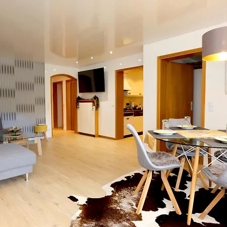 Milan Mit Schoenem Blick Ins Gruene - Mein Swh